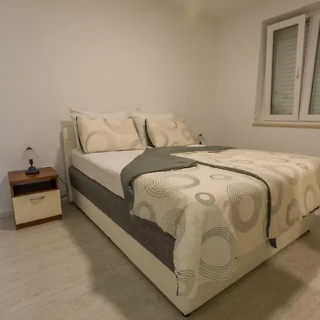 Apartmani Marija Jakir Brela Exterior photo
