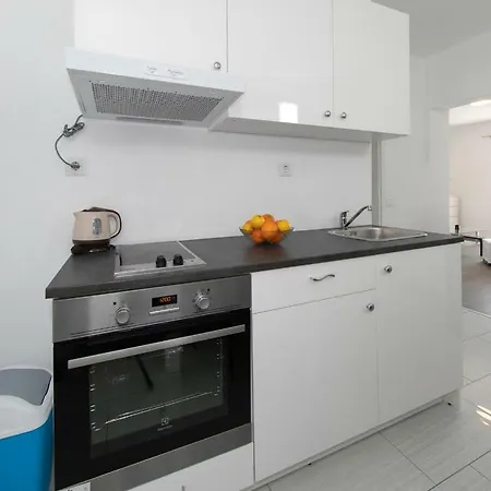 Apartmani Marija Jakir Brela Exterior photo