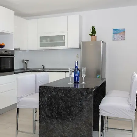 Apartmani Marija Jakir Brela Exterior photo