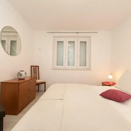 Apartmani Marija Jakir Brela Exterior photo