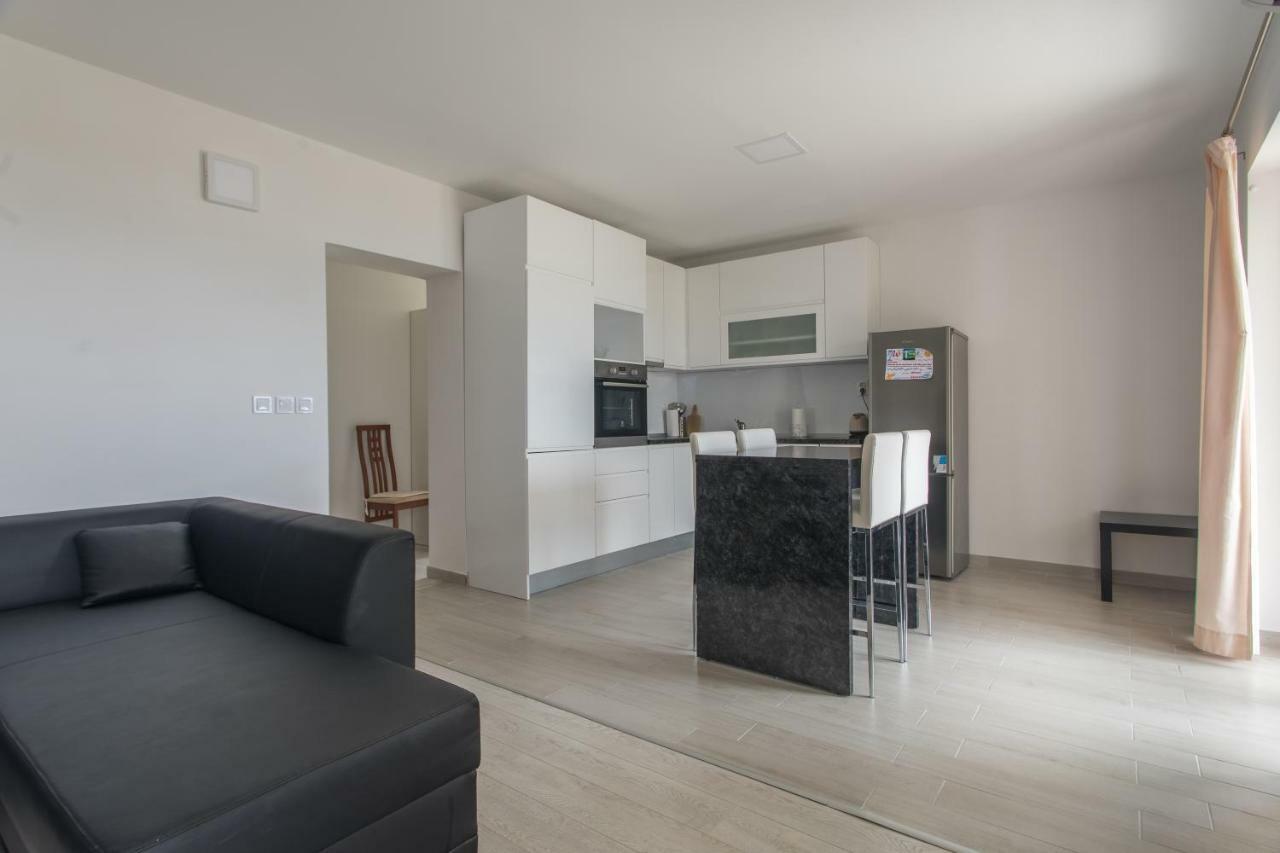 Apartment Marija Jakir *
